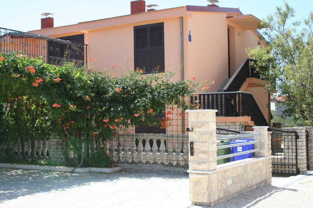 Apartments Santa Barbara Biograd Na Moru Exteriör bild