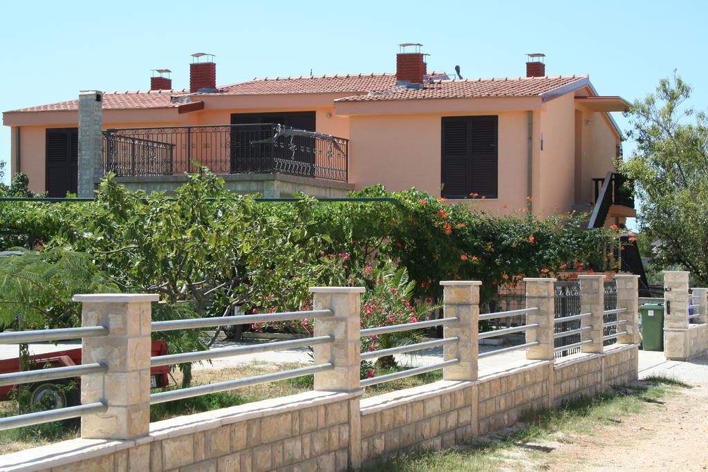 Apartments Santa Barbara Biograd Na Moru Exteriör bild