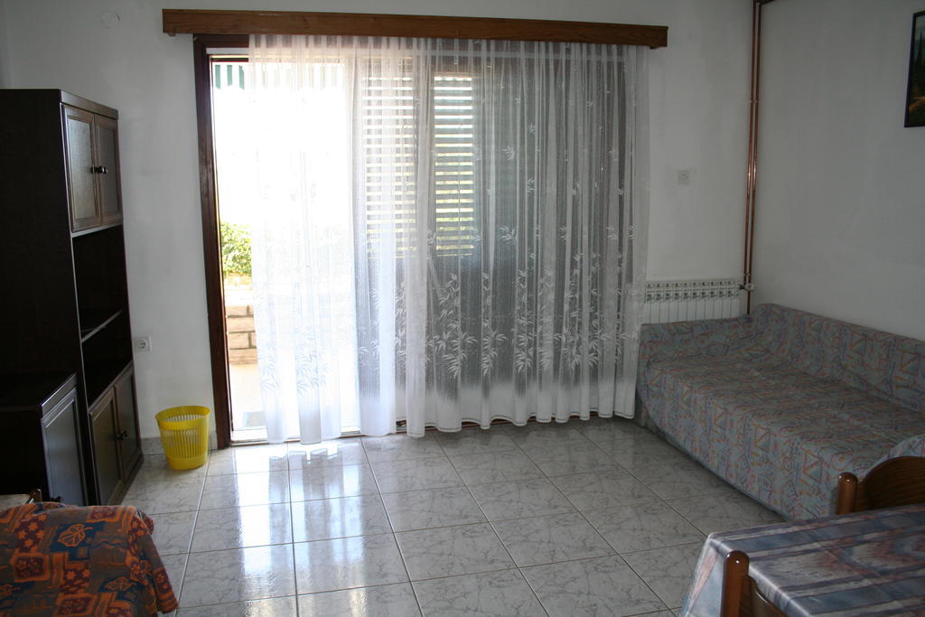 Apartments Santa Barbara Biograd Na Moru Rum bild